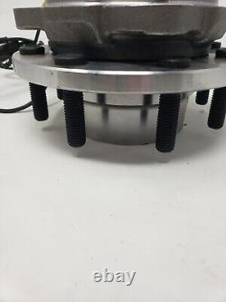 Front Wheel Hub Assembly for Dual Rear Wheels (DRW) 4WD Models with 4 Wheel ABS