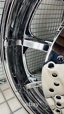 Indian Chief Classic chrome Front Wheel & Rotors 2015 -19 MAG Rims (EXCHANGE)