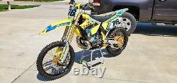 KKE 21/19 CNC Anodized Gold Hub Wheels Fit SUZUKI RM125 01-2007 RM250 2001-2008